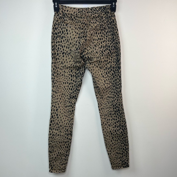 Good American Good Waist Leopard Print Jeans, 4/27 - Picture 6 of 10